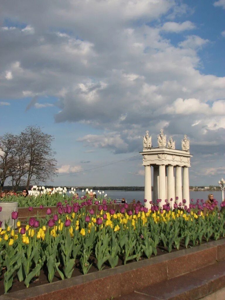 Нижнехоперский природный парк волгоградская область. Парк донской в волгограде. Природный парк донской волгоградская область. Волгоград мамаев курган осенью. Волгоград мамаев курган осенью.