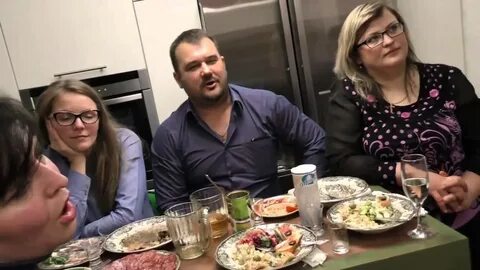Спать гармошка не дает городам и селам