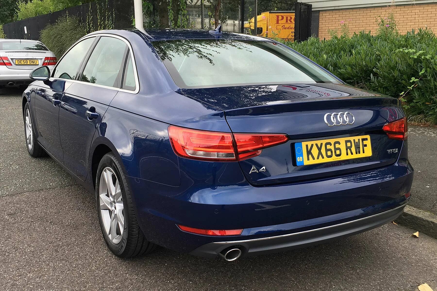 Audi a4 tfsi. Audi a4 TFSI 2015. Audi a4 1.4 TFSI. Audi a4 TFSI 2016.