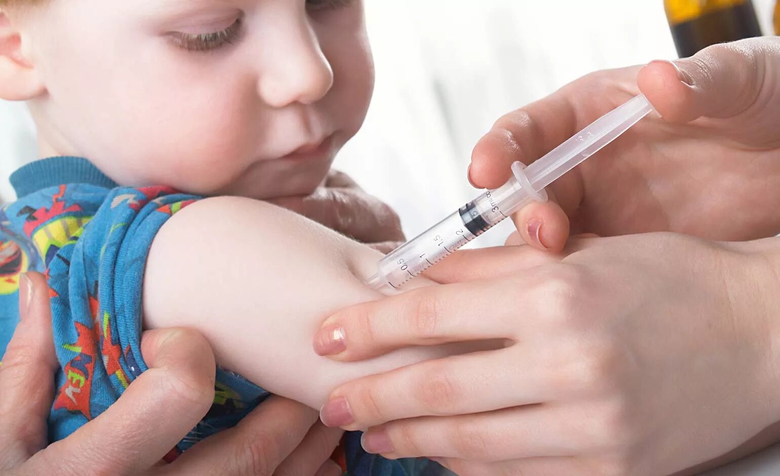 АКДС вакцина. Прививки маленьким детям. Детская прививка акдс