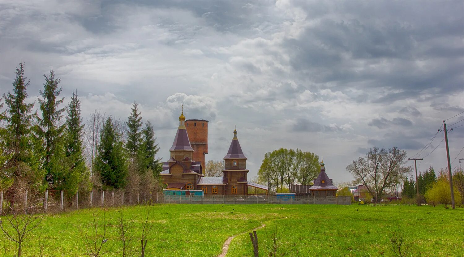 Поселок стрелецкий орловская. Посёлок Стрелецкий Орловская область. Поселок Стрелецкий Орел. Церковь на ЗБК орёл. Церковь п. Стрелецкий храм.