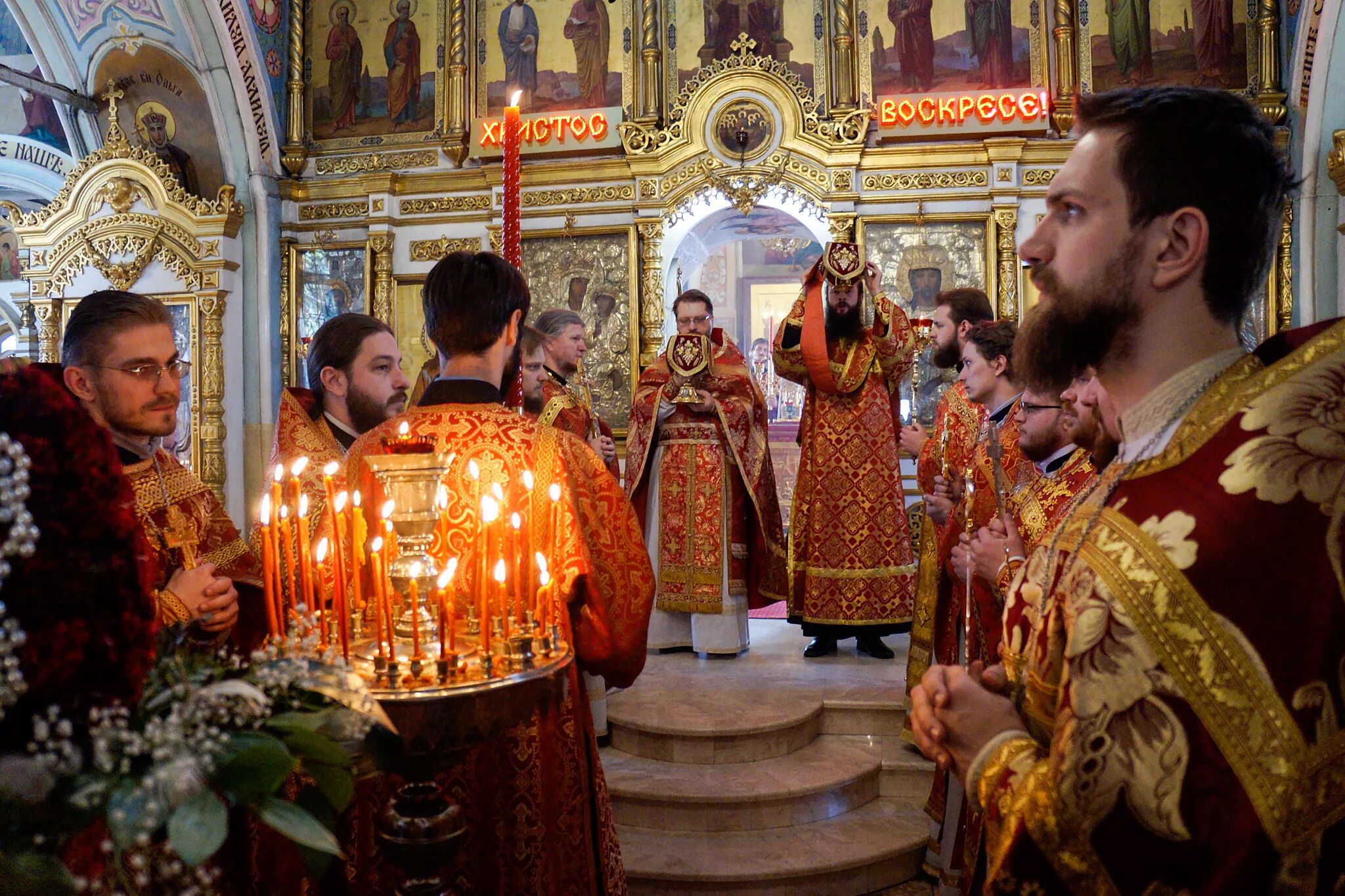 Архиепископ Феогност пасхальное богослужение. Пасхальная заутреня. Пасхальное богослужение в Саранске. Пасхальное богослужение Тула. Хомяков кремлевская