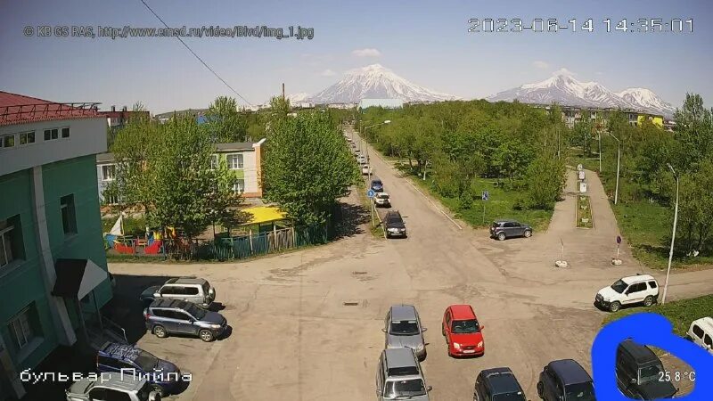 петропавловск-камчатский, проспект циолковского, 14в. городской фонтан петропавловск камчатский. камеры камчатка. пр циолковского 14 в петропавловск-камчатский. горизонт петропавловск камчатский.