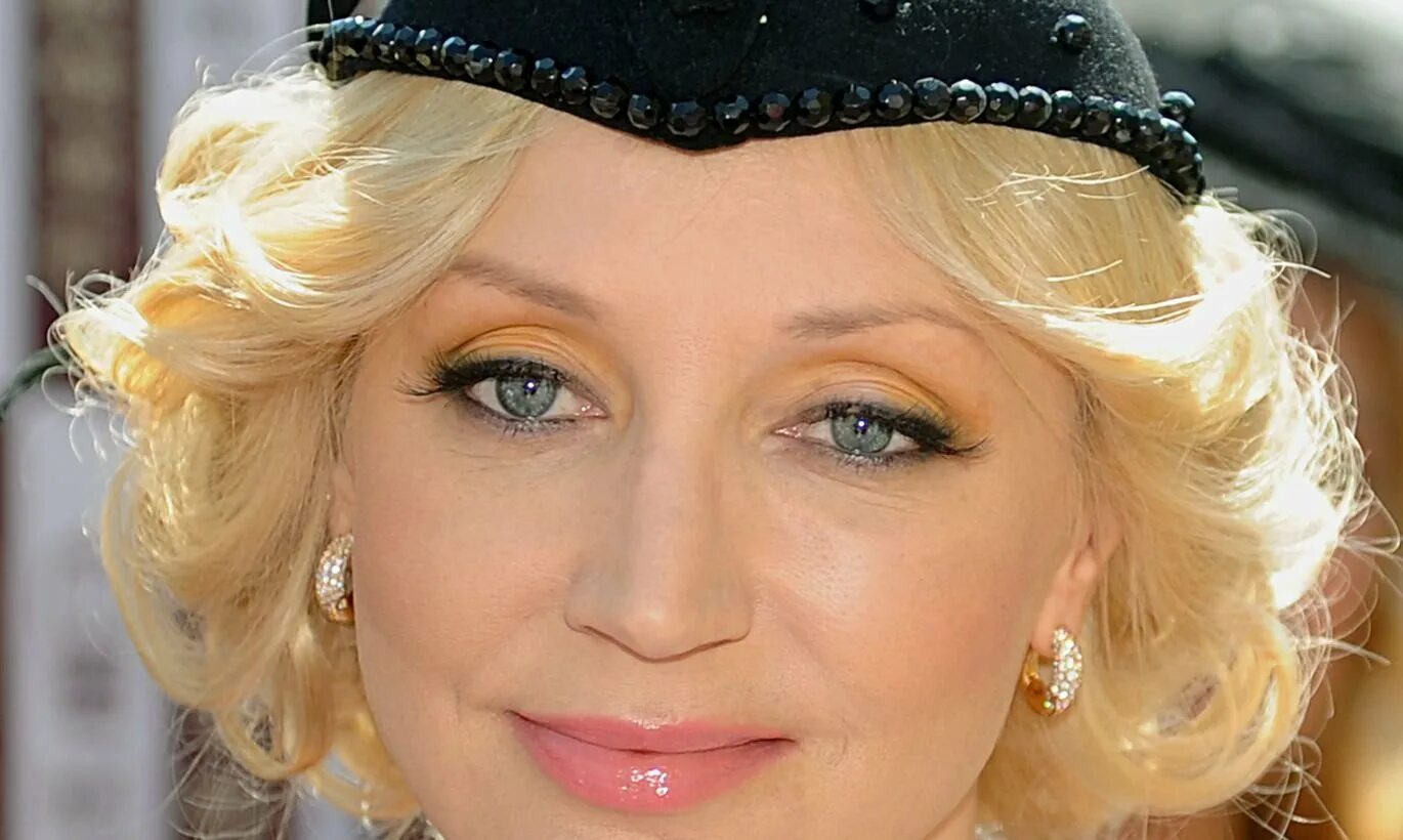 кристина орбакайте. кристина орбакайте фото. кристина орбакайте 2009. в каком году родилась орбакайте. кристина орбакайте 2022.