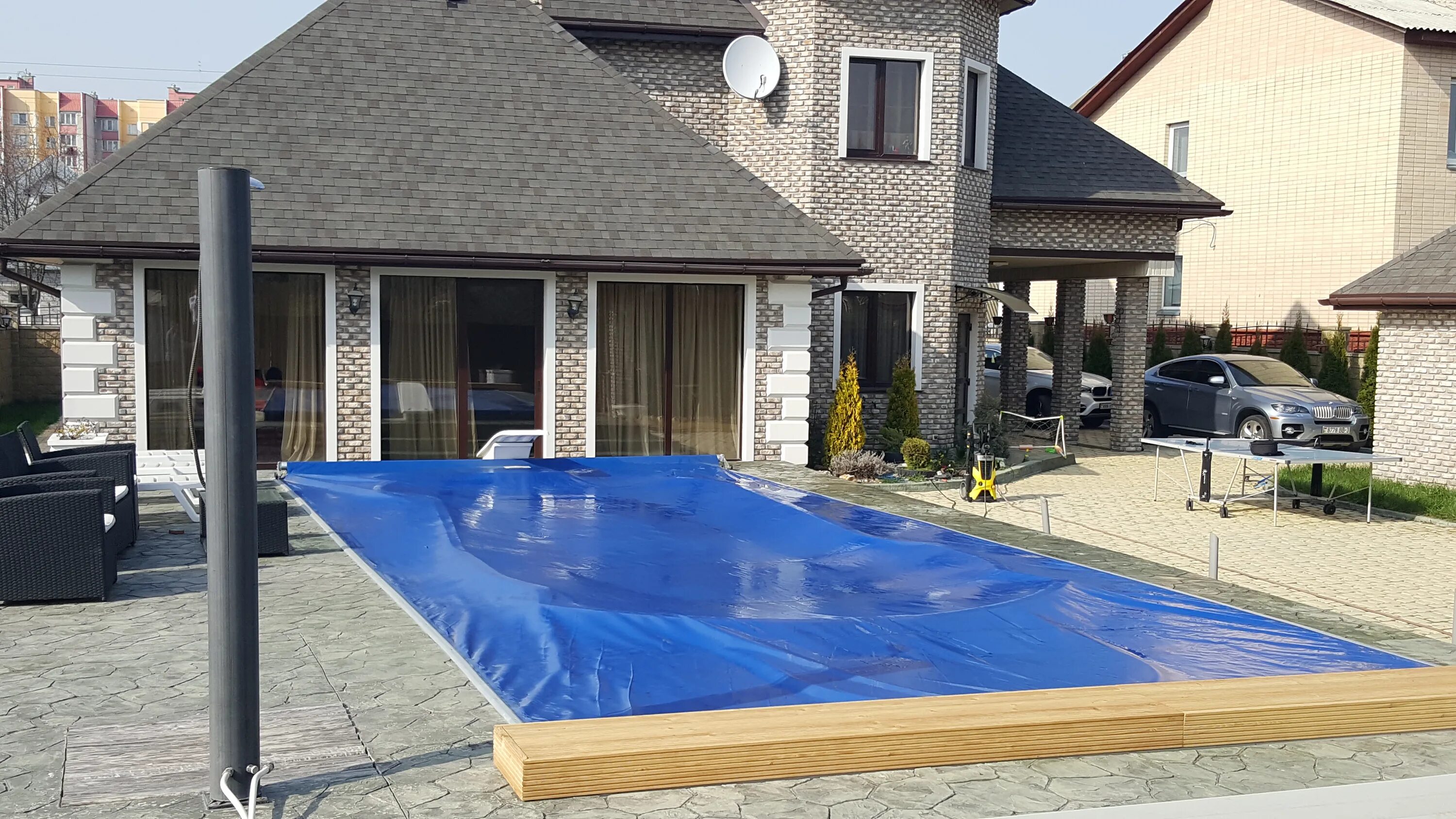 Роллета для бассейна. Автоматический бассейн. Жалюзийное покрытие для бассейна. Empire pools бассейны. Жалюзийное покрытие для бассейна.