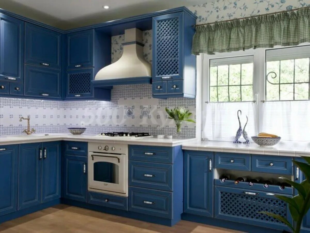 Синяя кухня. Голубая кухня Прованс Антарес. Кухня Прованс Антарес. Кухня Прованс деним. Синие кухни.