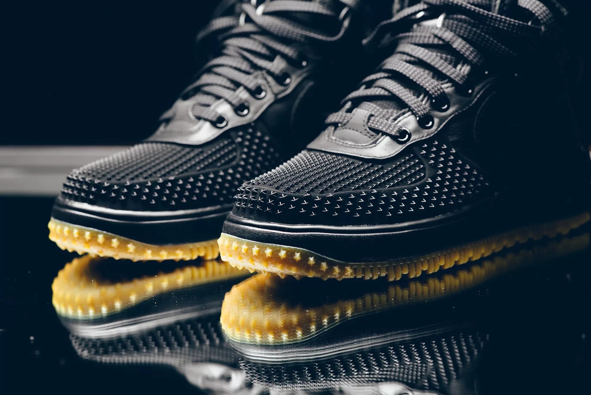 Nike duckboot lunar 1. Nike af1 duckboot. nike lunar force 1 duckboot black gum. nike af1 lunar force. nike duckboot 2.