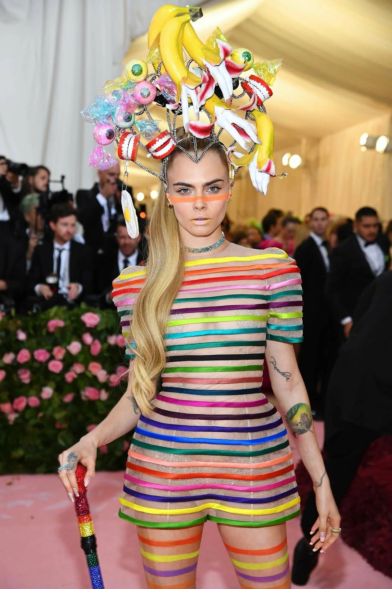 Саша пивоварова. Странным образом. Странным образом. Странным образом. Модели в необычных образах.