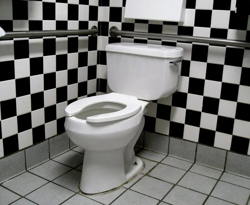 Покажи фотографию туалета. Туалет. Унитаз в туалете. Строительный туалет для квартиры. Туалетная комната для фотошопа.