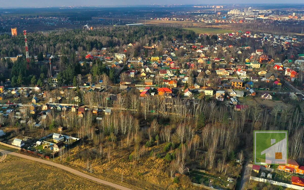 Подмосковный город щелково. Щелково-3 поселок чкаловский. Чкаловский памятник миг-21. Город щелково поселок. Поселок насосного завода щелково.