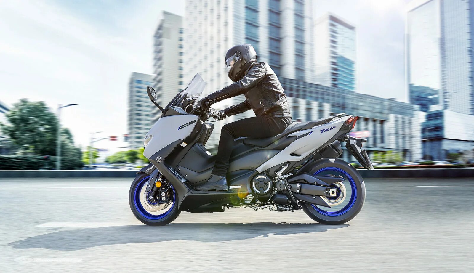 Самый мощный скутер. Yamaha TMAX 560. Скутер Yamaha TMAX 560 2020.. Yamaha TMAX 2020. Yamaha t Max 560.