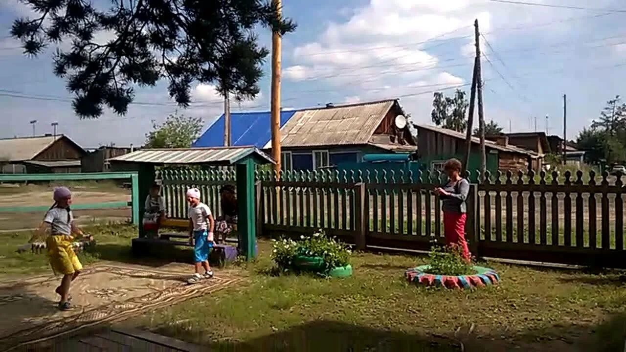 Погода алзамай иркутская область. Алзамай у петра. Алзамай иркутская область. Волонтеры школы 5 города алзамай. Деревню алзамай.