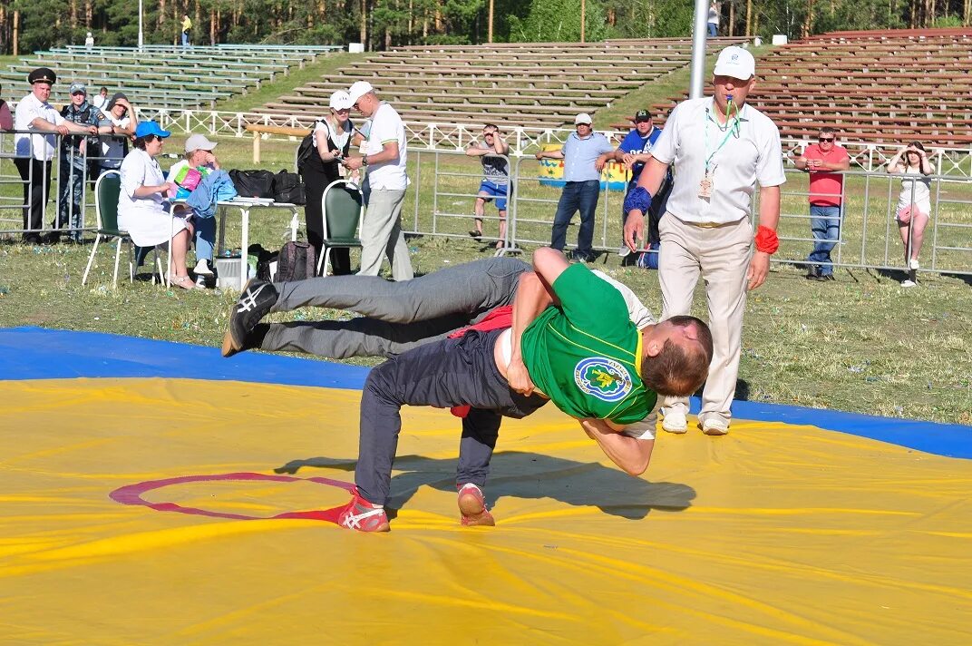 Программа по национальной борьбе. Программа по национальной борьбе. Наадым хуреш 2009. Хапсагай борьба поскачин. Национальная башкирская борьба куреш.