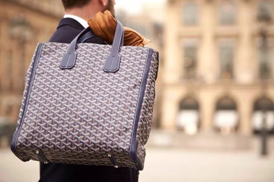 Goyard купить. Сумка Goyard Belvedere. Сумка Goyard Messenger Bag. Сумка Goyard man. Сумка Goyard ЦУМ.