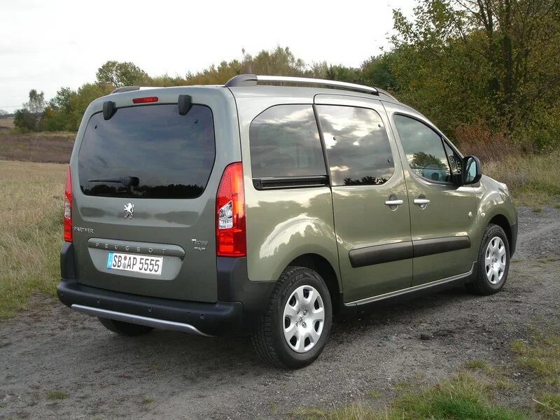 Peugeot tepee это кроссовер или. Пежо партнер tepee. Peugeot partner 1. 1. 4.