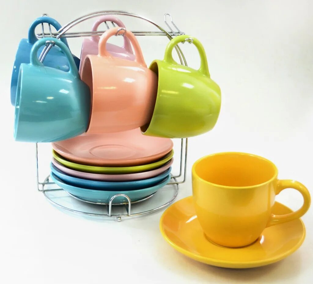 Чайный набор. Чайный набор посуды. Набор чашек с блюдцами. Набор разноцветных чашек с блюдцами. Разноцветный чайный сервиз.