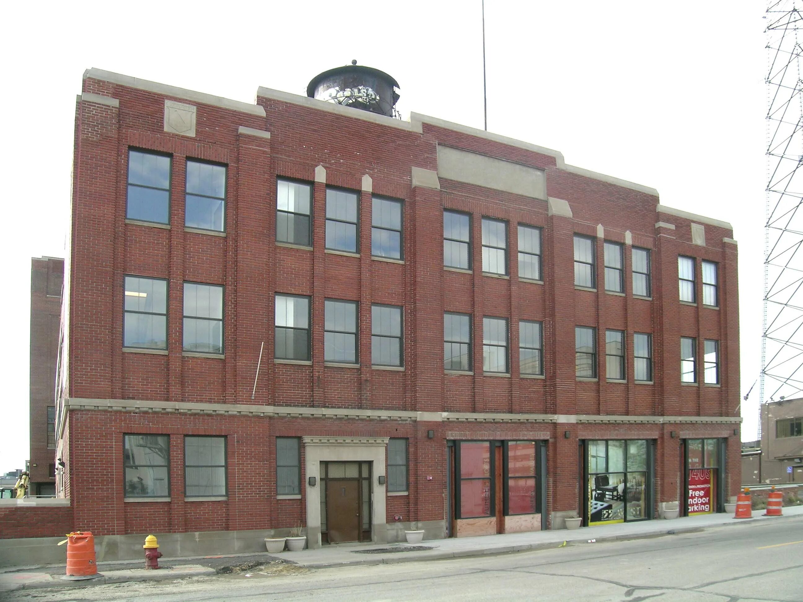 Building and co
