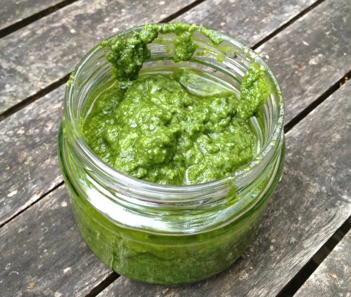 Песто с зелёной крышкой. Постный соус песто. Италия. Песто тест. Песто тест.