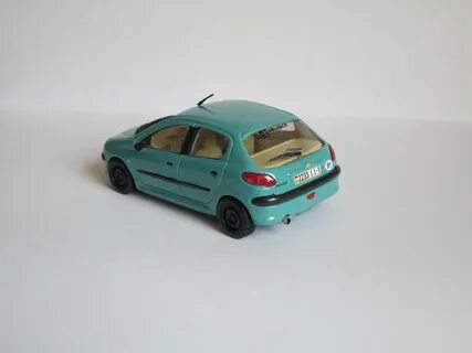 143 Peugeot 206 Cararama.