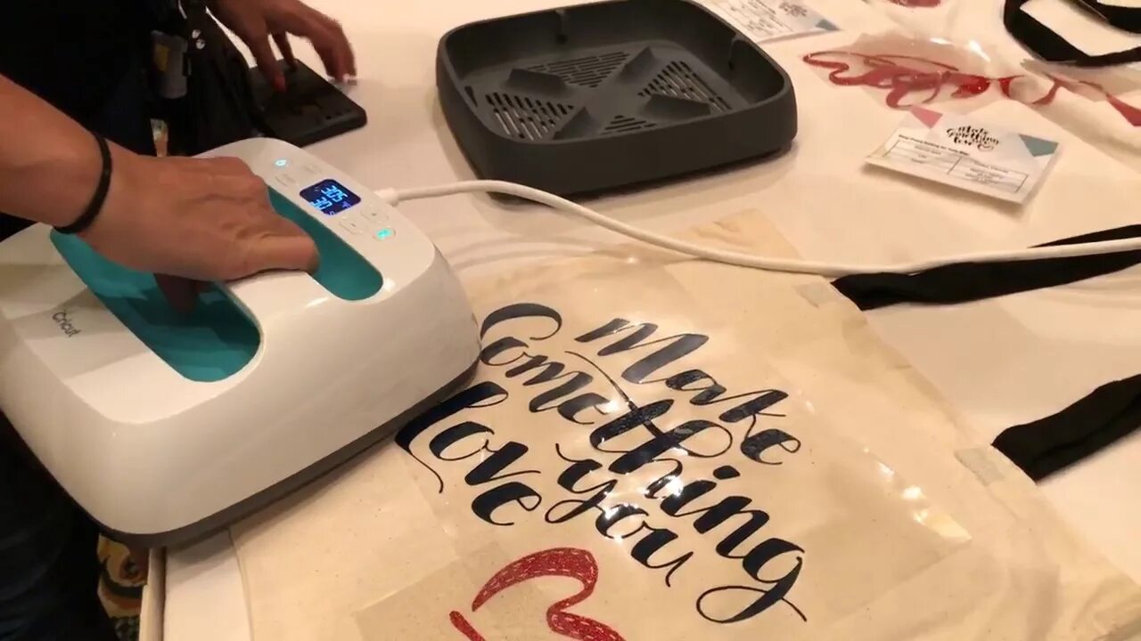 Cricut термопресс. Cricut термопресс ручной. Cricut Heat Press Machine. Утюг Cricut Mini. Easy press