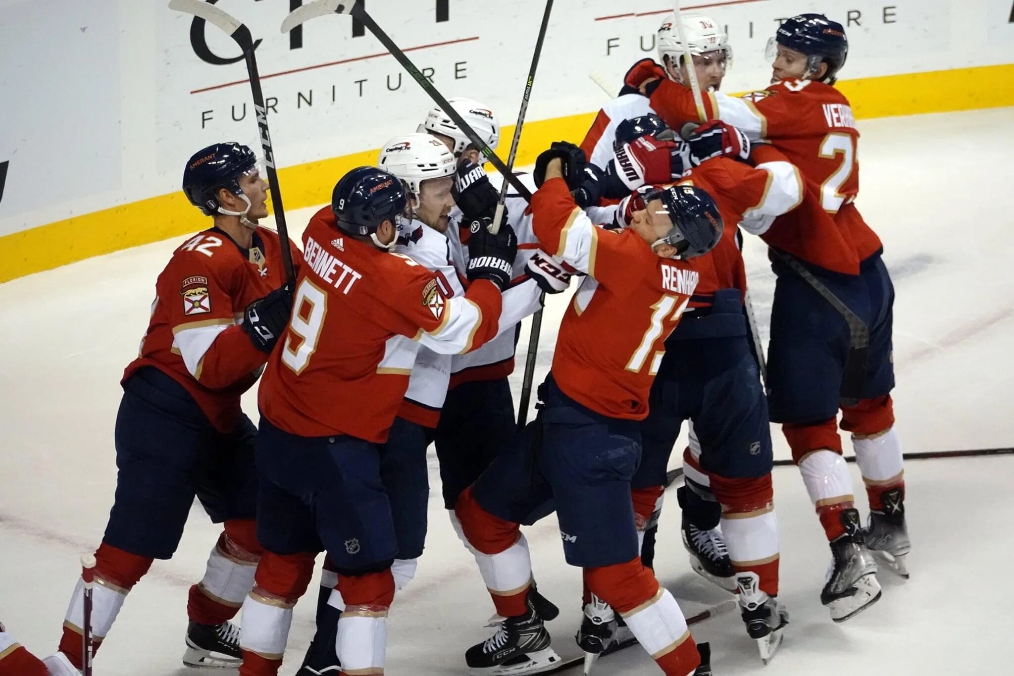 Пантерз вашингтон. Вашингтон кэпиталз флорида. Вашингтон флорида 2014. Флорида пантерз вашингтон кэпиталз общий счет. Вашингтон нхл.