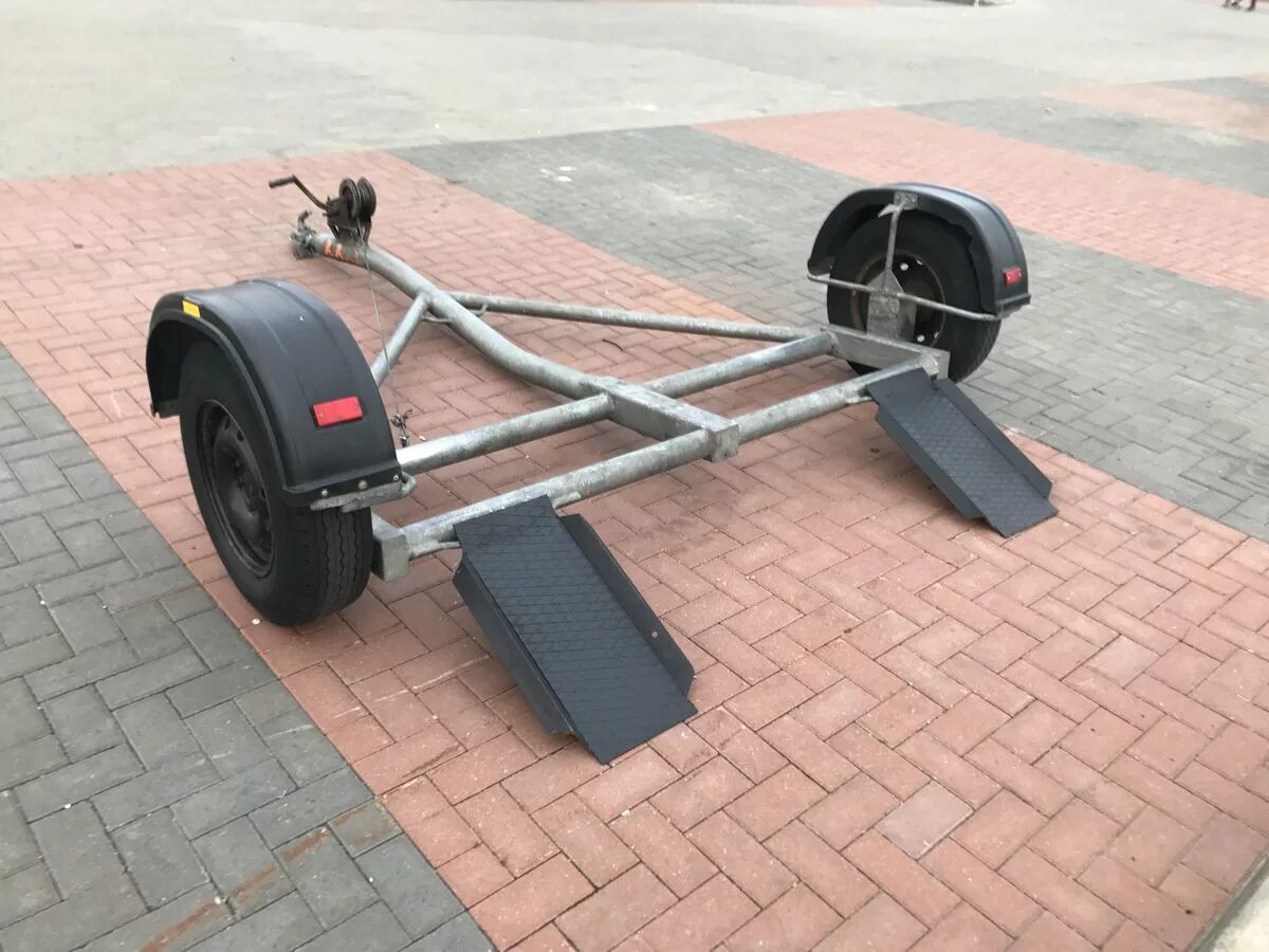 подкатной лафет. лафет 1а прицеп. прицеп эвакуатор па750. устройство перевозки легковых автомобилей. устройство перевозки легковых автомобилей.