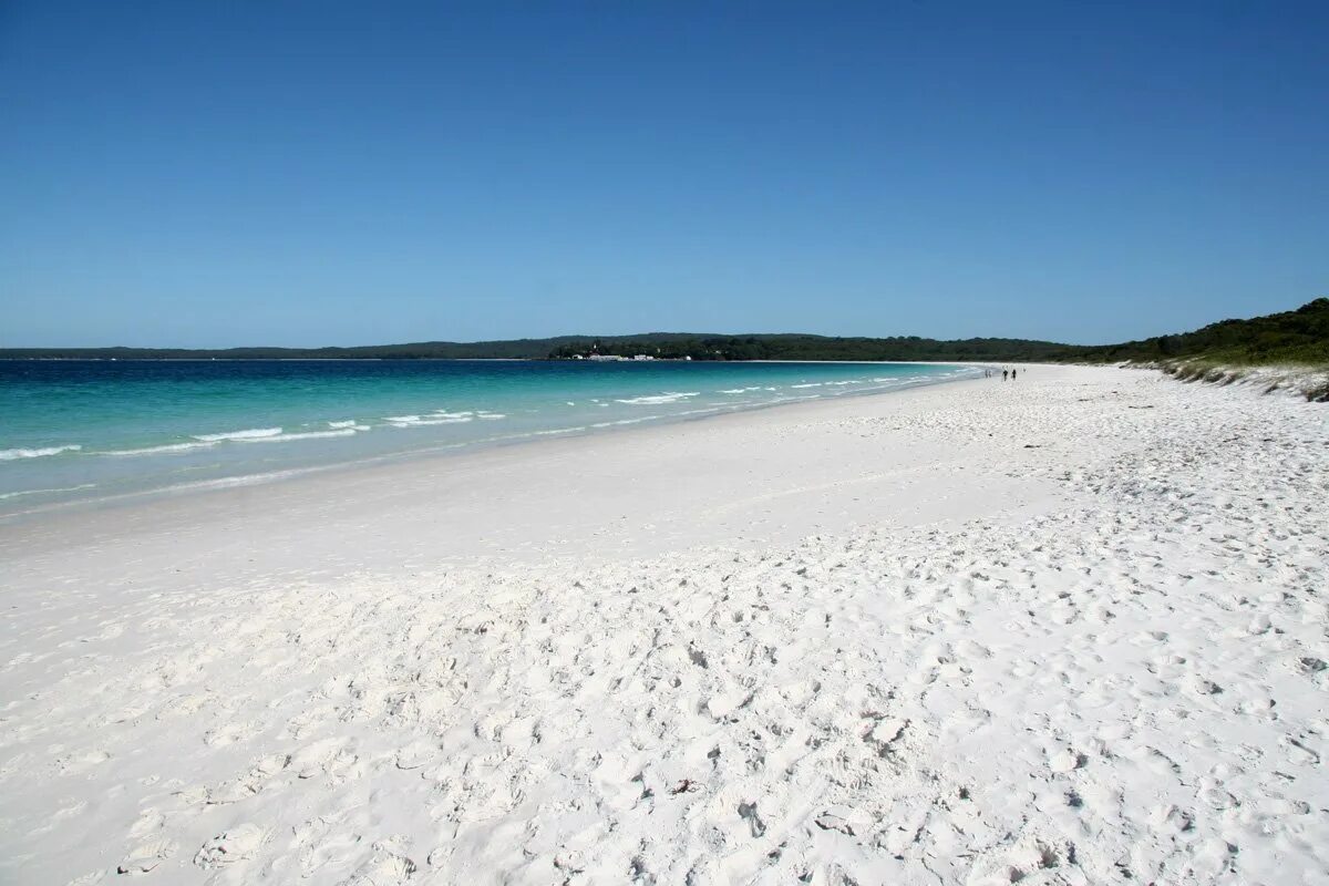 Белый песок. Пляж hyams beach в бухте джарвис, австралия,. Пляж аль мамзар. Белый песок видео. Песчаная коса мальдивы.
