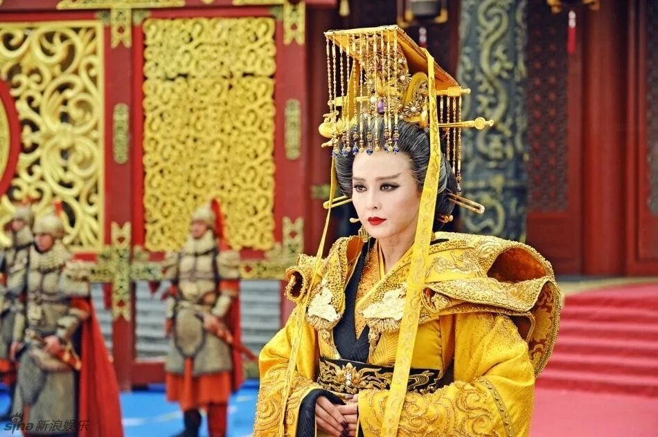 У цзэтянь. Дорама императрица у цзэтянь. Императрица у цзэтянь. Императрица китая у цзэтянь. Фань бинбин императрица китая.