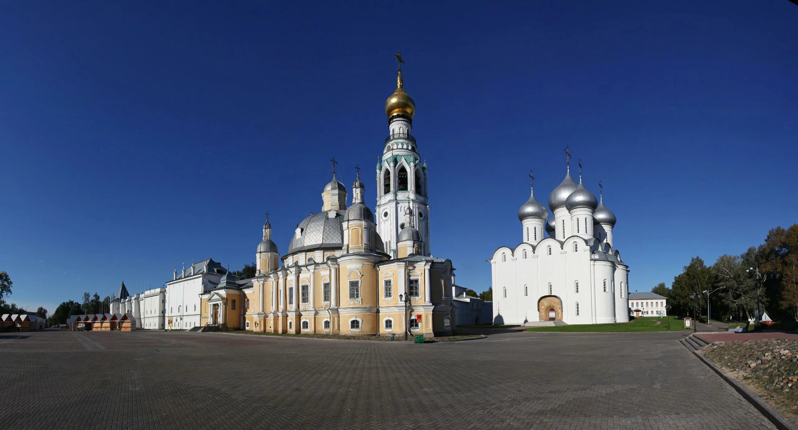 Сайт г вологды. Вологодский кремль вологда. софийский собор вологда. достопримечательности вологды вологодский кремль. вологда центр города.
