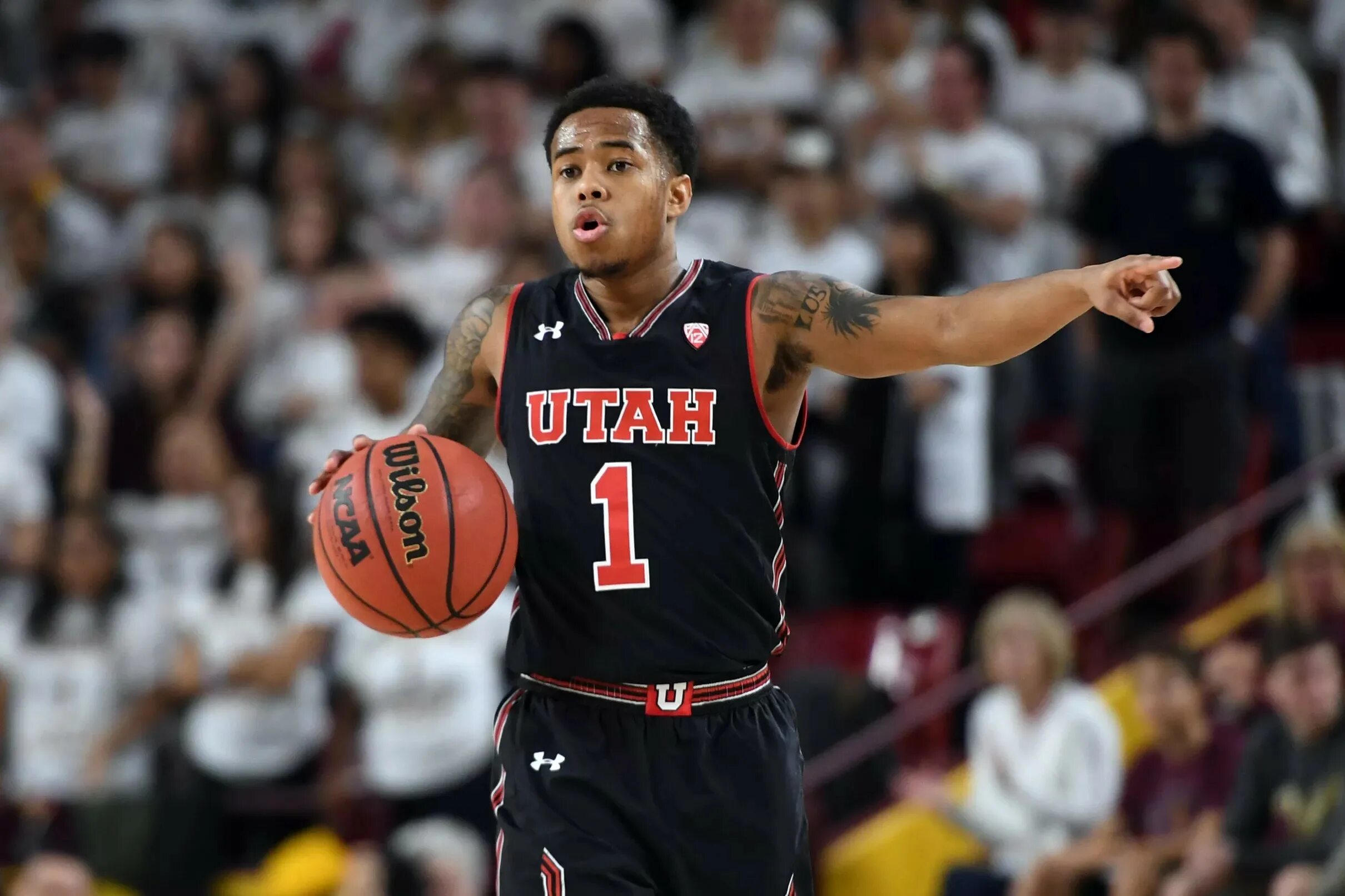 He is a basketball player. He is a basketball player. Баскетболисты южной кореи. He is a basketball player. Эрика йон.