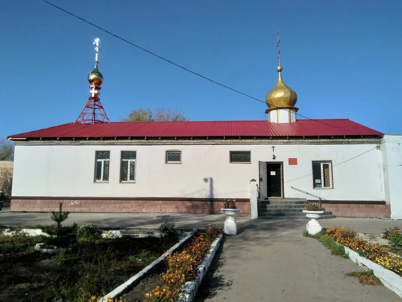 Фото: Церковь Пантелеимона Целителя, православный храм, ул. Ватутина, 15, Миллер