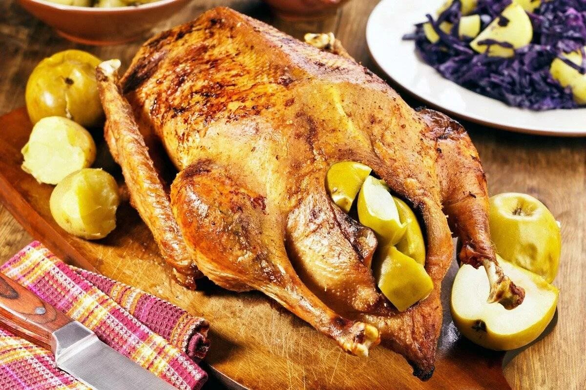 Как вкусно замариновать утку целиком