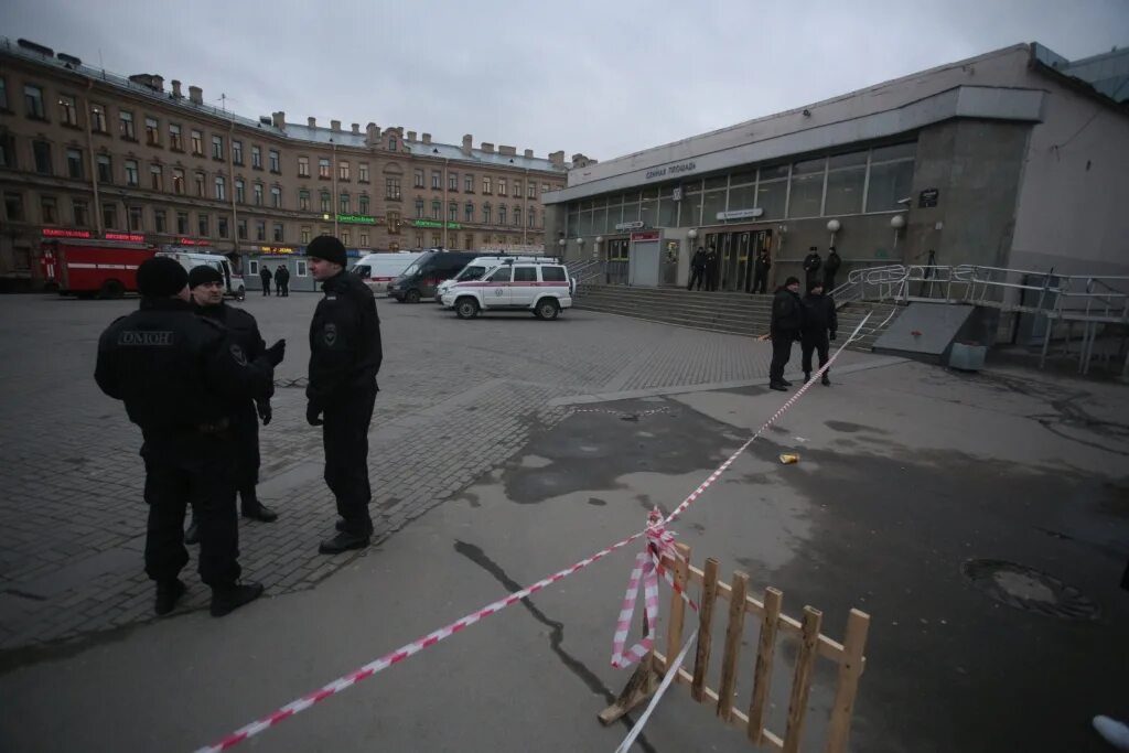 Новости 1 канал сегодня теракт. Теракт в Петербургском метрополитене. Теракт на красной площади.