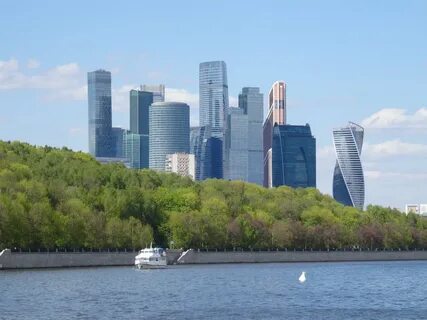 Москва сити река