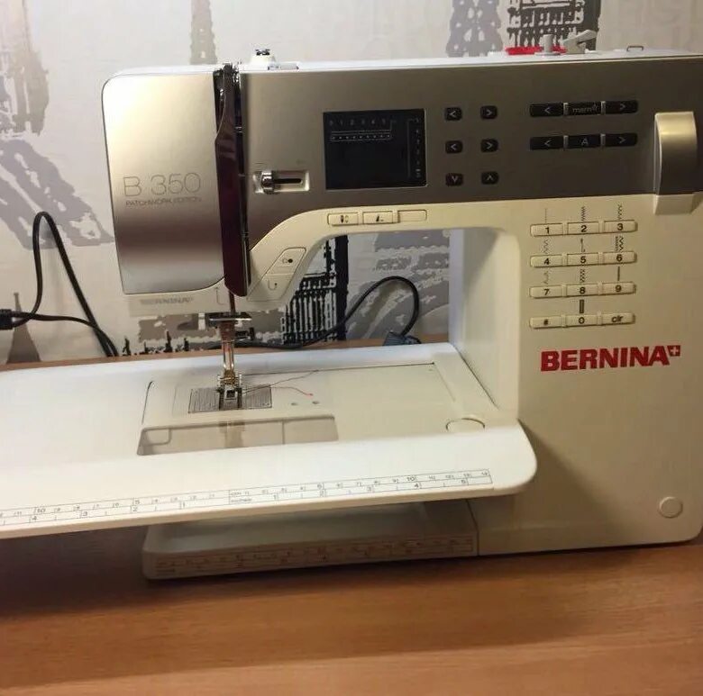 Cerutti bernina. Bernina b 350. Швейная машина Bernina b 350. Швейная машина Bernina artista 640. Бернина Тип челнока.