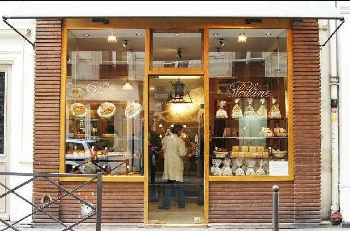 Магазин пластинок англия ретро. Калгари кофе. Очередь в магазин шоколада. Кафе джонатан лондон. 3fe coffee кофейня.