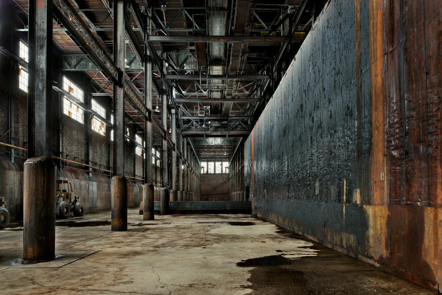 Inside factory. Фабрика domino sugar. индастриал фон. заброшенная атс. domino sugar factory, нью-йорк.
