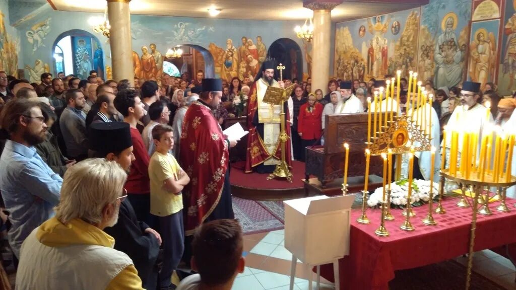 храм зосимы и савватия в гольяново внутри. храм зосимы в гольяново расписание. храм зосимы в гольяново расписание. храм зосимы в гольяново расписание. храм преподобных зосимы и савватия соловецких в гольяново.