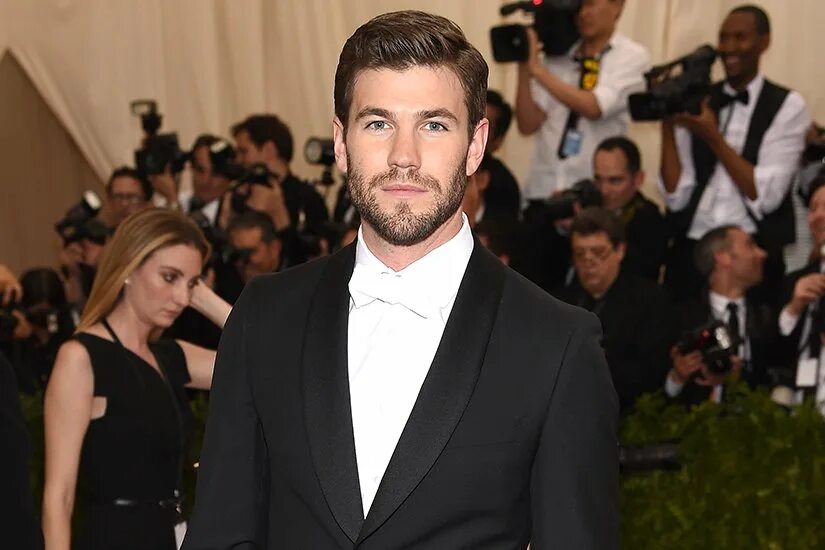 Austin Stowell. Актер Остин Стоуэлл. Остин Стоуэлл тело. Остин Стоуэлл торс.