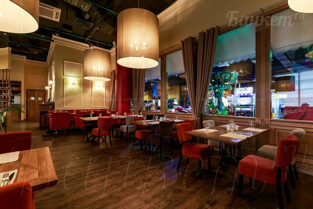 Cibo ресторан в екатеринбурге. Боулинг холл крымск ул привокзальная. Plays hall. Чибо ресторан екатеринбург. Plays hall.