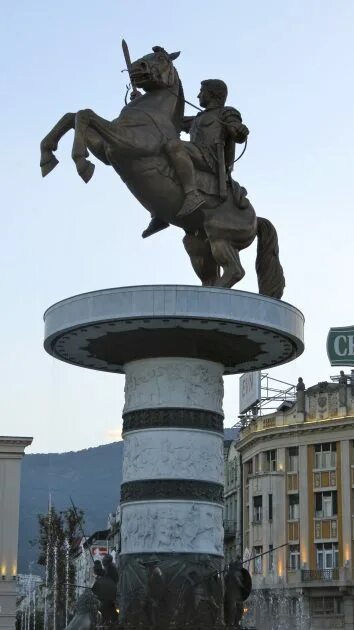 Памятник Александру Македонскому (Салоники). Статуя македонкоч Скопье. Памятник александру македонскому