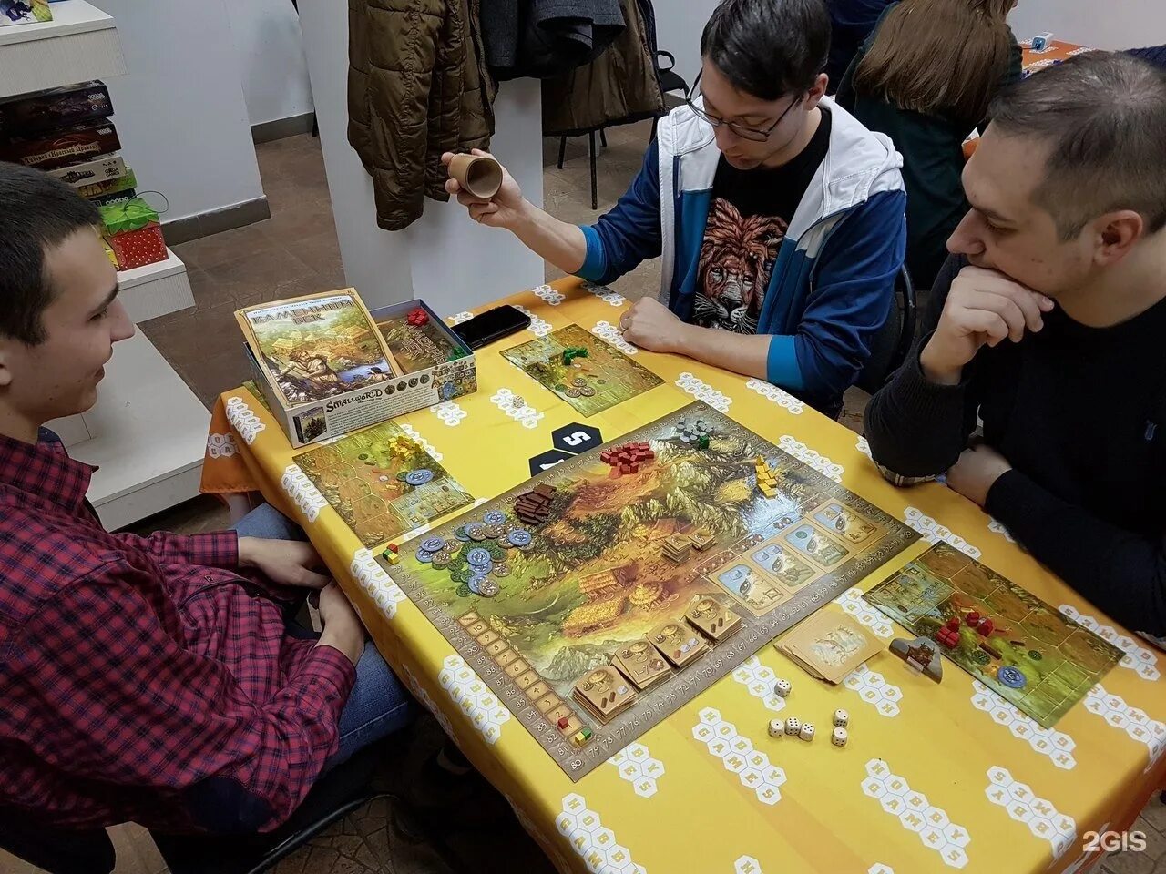 Наша игра ярославль. Настольные игры хобби геймс. Hobbygames Ярославль. Настольные игры Набережные Челны магазин. Настольная игра "хобби".