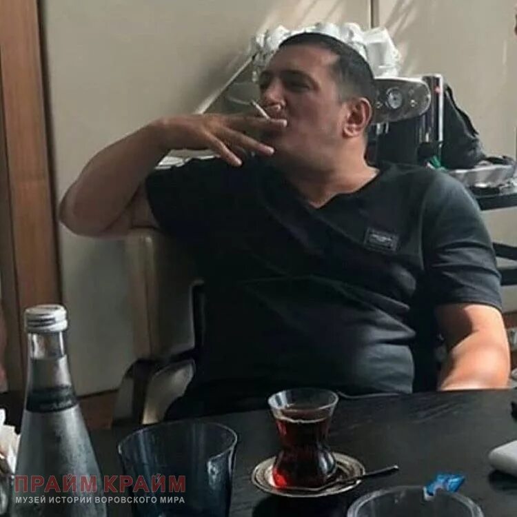 Гули гули сургут. Гуль смешной. Гуля птица смешная. Могила надира салифова. Гули сегодня.