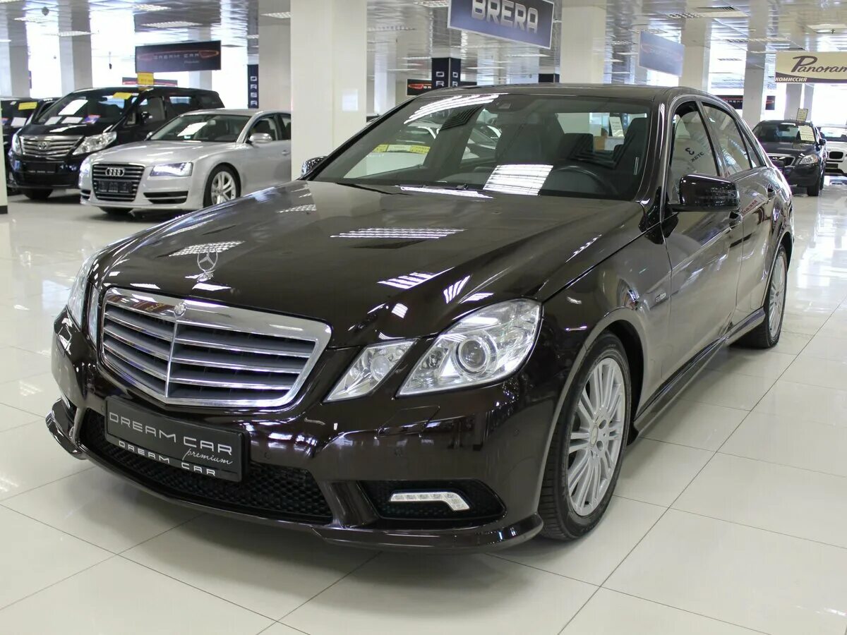 Купить б/у Mercedes-Benz E-Класс IV (W212, S212, C207) 200 7G-Tronic 1.8 AT (184