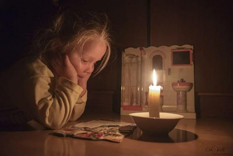 Того света нет. Нет света. нет света в доме.