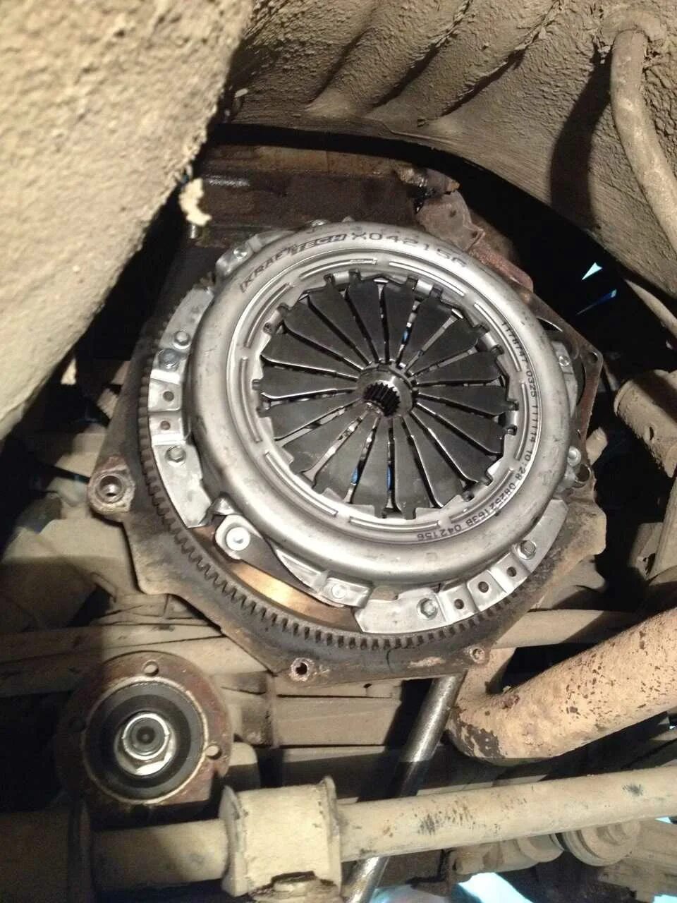 стук в трансмиссии нива