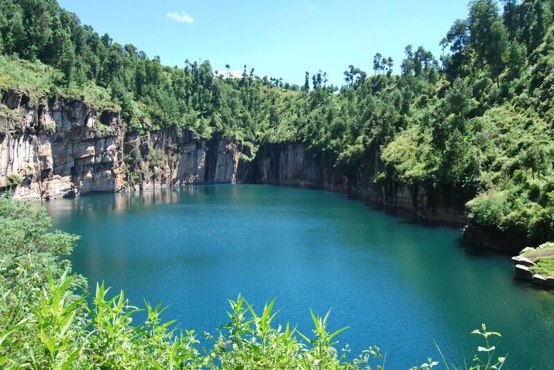 достопримечательности мадагаскара озеро тритрива. мертвое озеро в анцирабе мадагаскар. мертвое озеро в антсирабе мадагаскар. крупные озера мадагаскара. крупные озера мадагаскара.