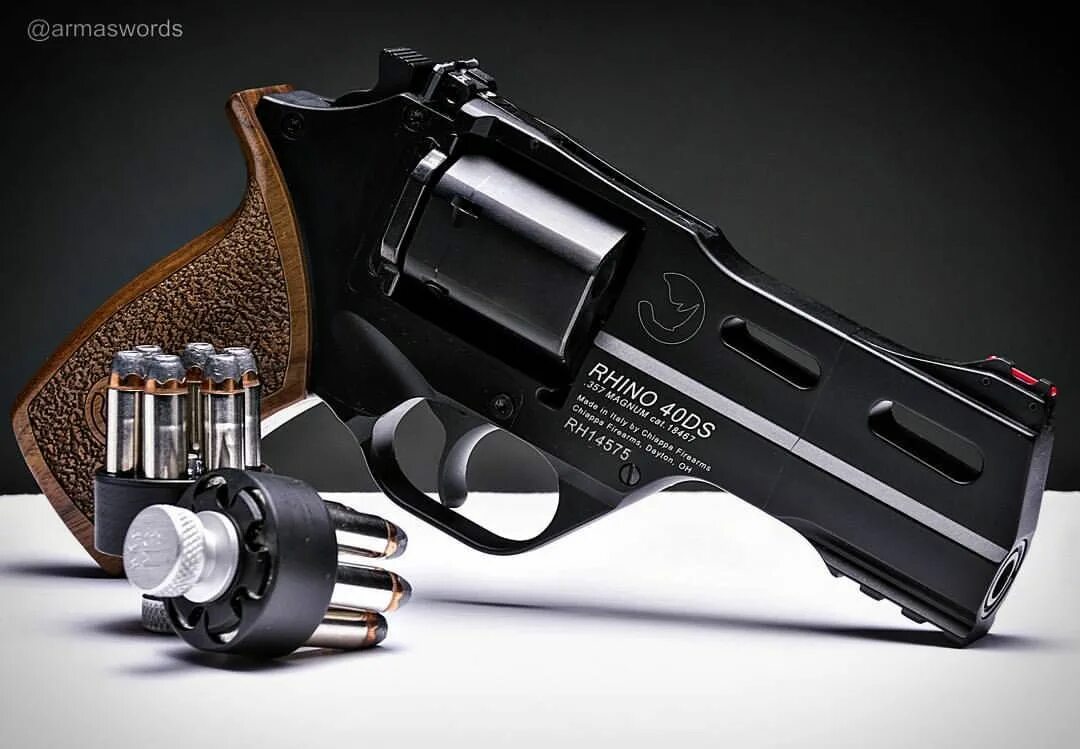 Пистолеты airsoft gun револьвер магнум. Magnum 357 8shot. King cobra револьвер. Револьвер новый. Револьвер магнум 44.