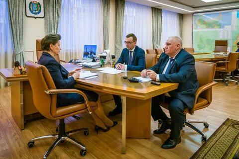 Начальник хмао югра