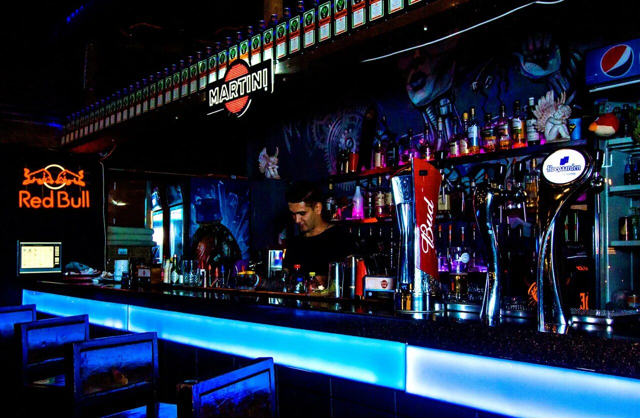 бестужева 1 1 бар. бестужева 1 1 бар. бестужева 1 1 бар. рокс бар адлер. брейкинг бэд бар адлер.